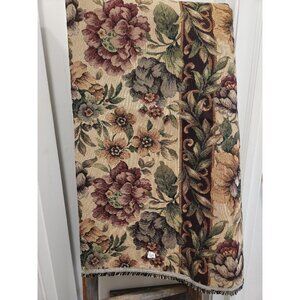 Tapestry Style Fabric Elegant Home Decor Accent